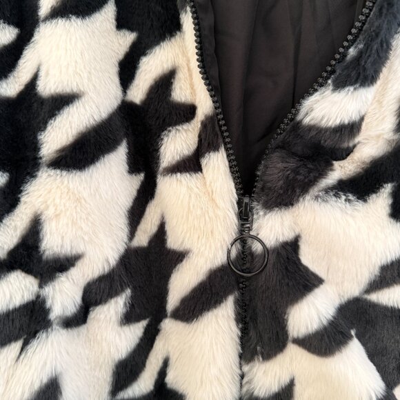 H&M Teddy Faux Fur Houndstooth Bomber Jacket, Size M - Picture 3 of 4